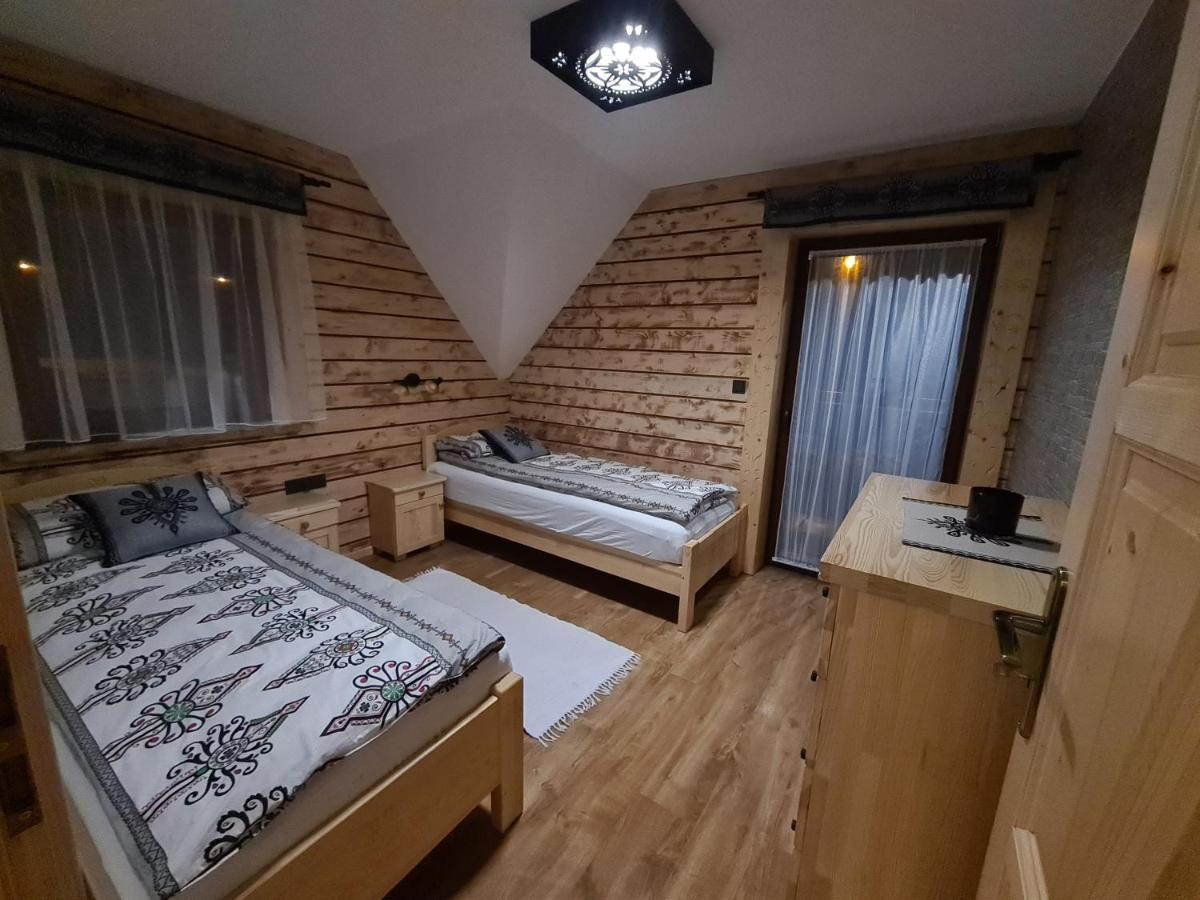 Domek U Jarzabkow Ciche  Exteriör bild